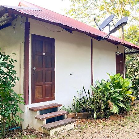 Hotel Banpak Suankaew Talaynoi à Phatthalung Extérieur photo